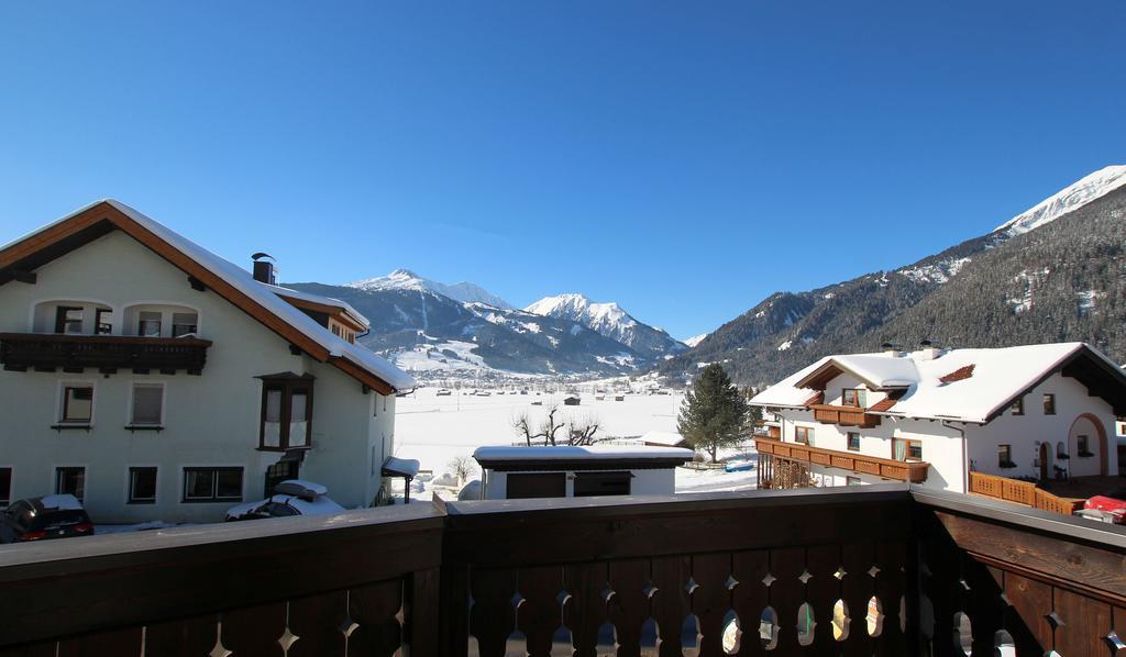 Appartement Valentin Ehrwald Habitación foto